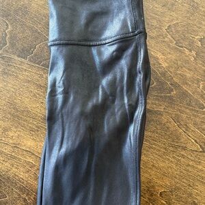 SPANX Faux Leather Leggings Side M